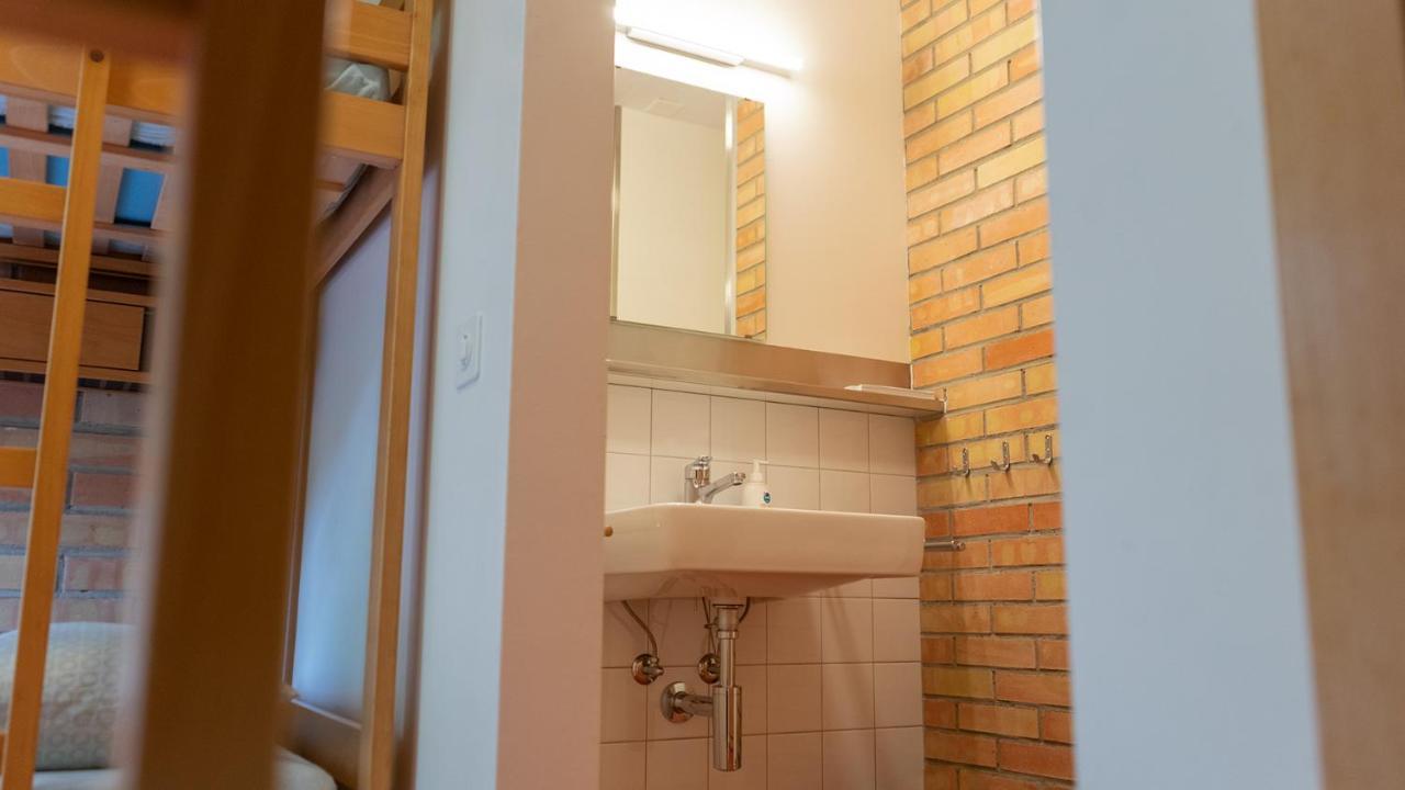 Youth Hostel *